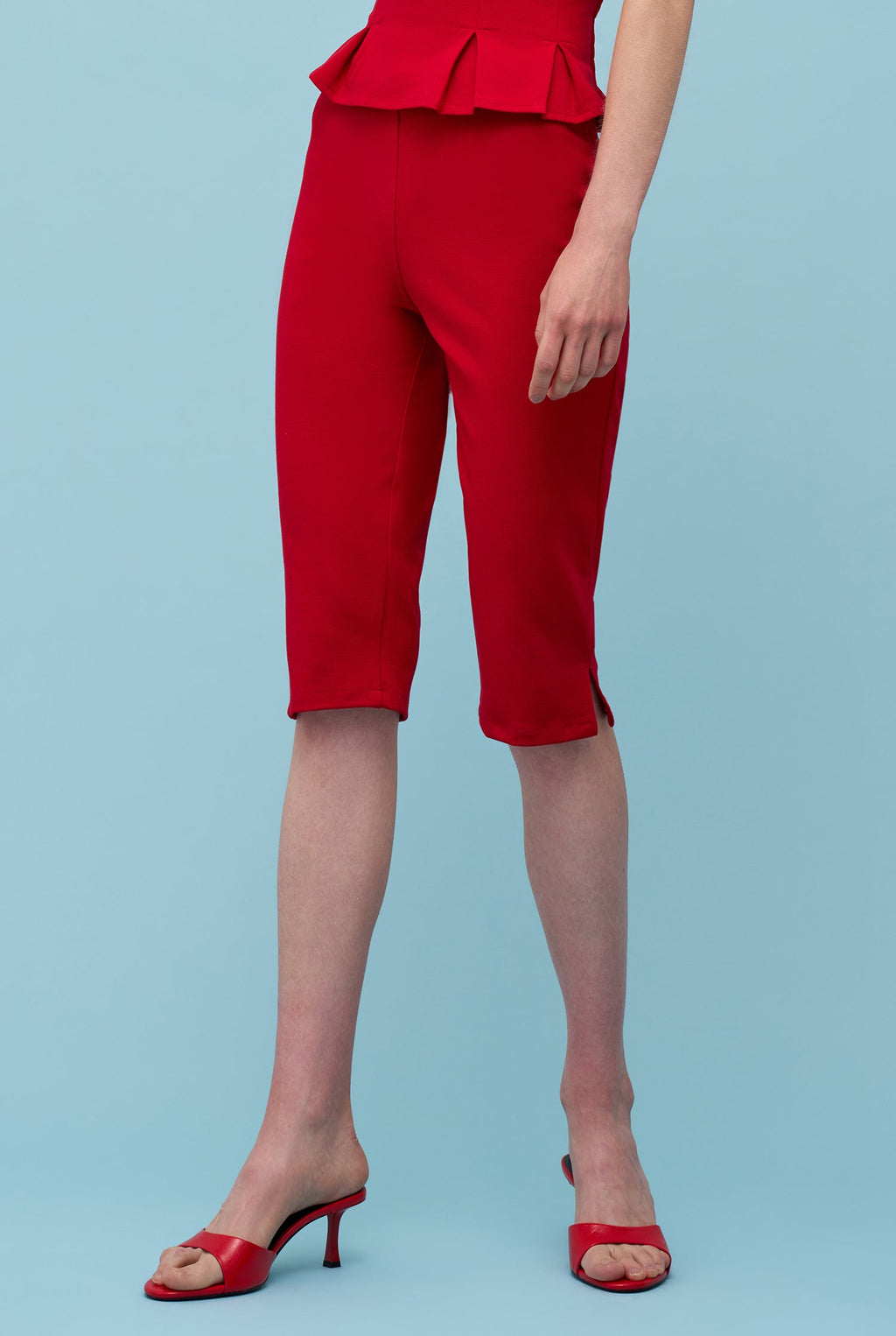 Women's Woven Capri