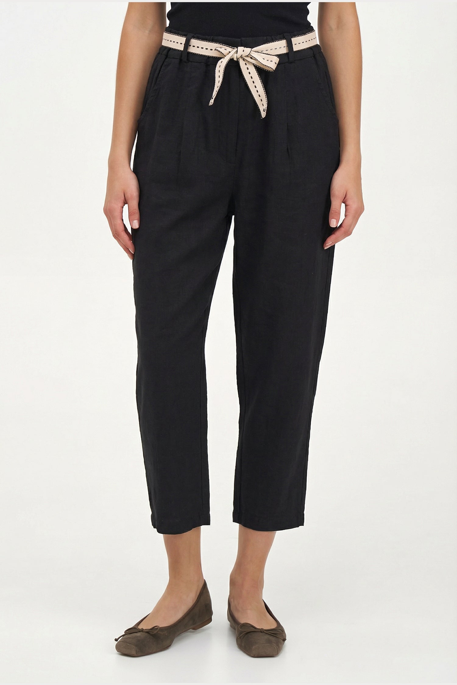 Women's Woven Capri Trousers