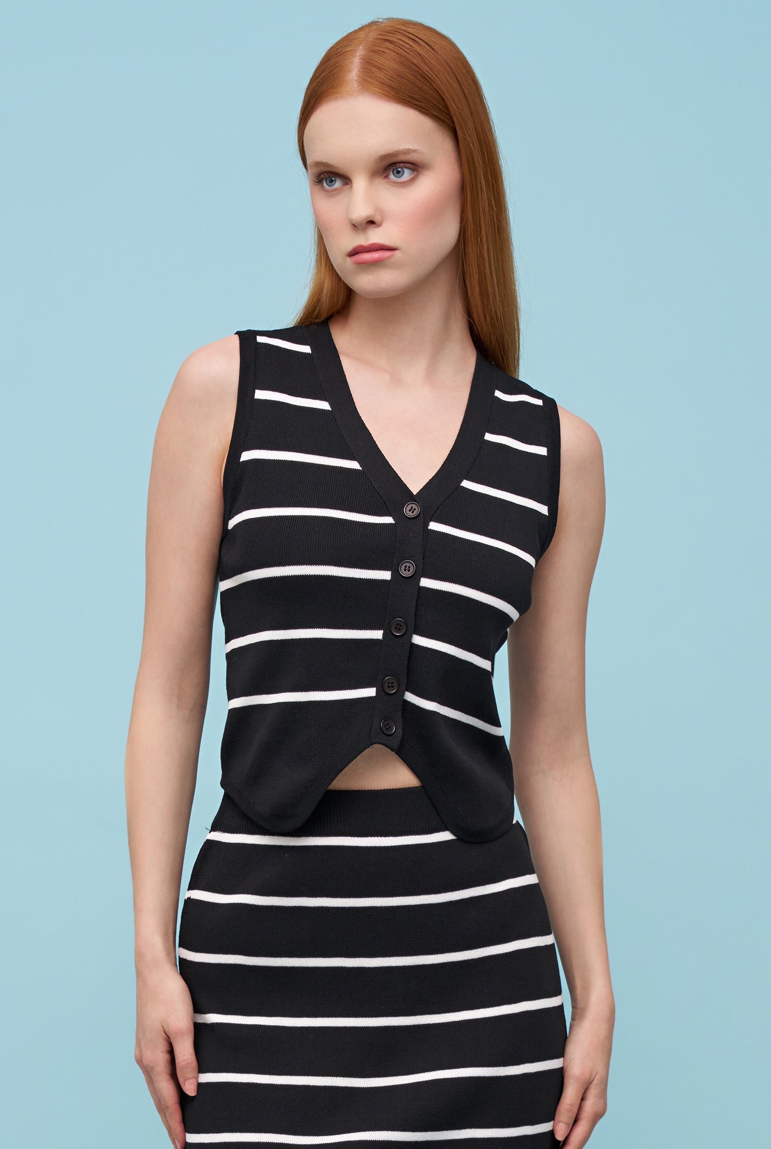 Women's Knit Sleeveless Jacket